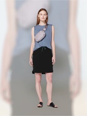 Lululemon On The Fly Skirt *21"
Black